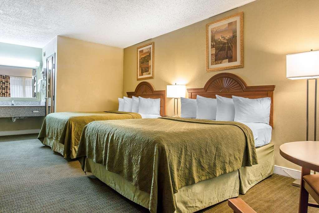 Rodeway Inn ลอว์ตัน ห้อง รูปภาพ