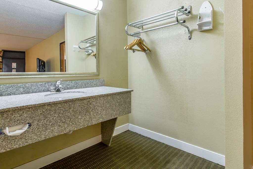 Rodeway Inn ลอว์ตัน ห้อง รูปภาพ