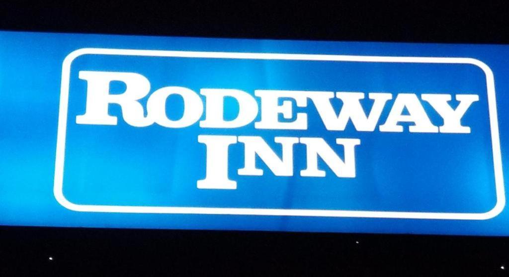 Rodeway Inn ลอว์ตัน ภายนอก รูปภาพ